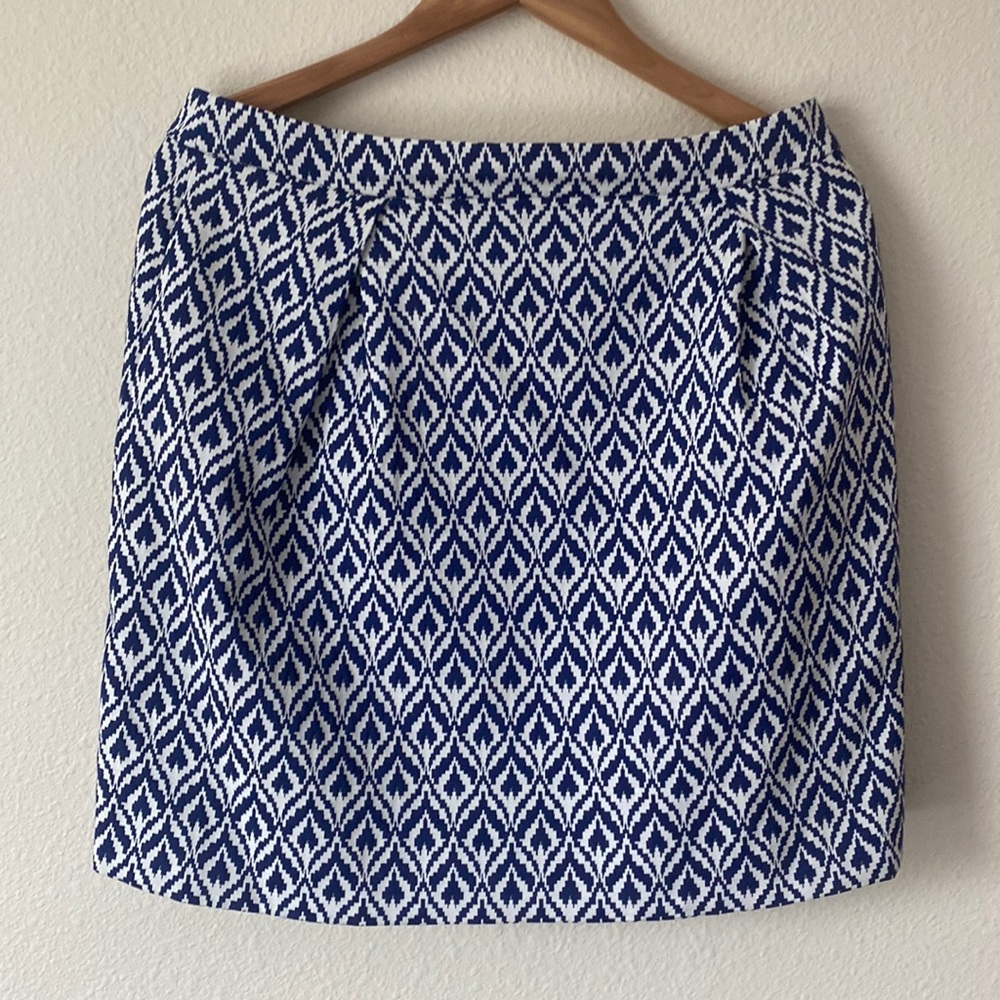 J.Crew Women’s White and Blue Mini Skirt With Pockets Size 8